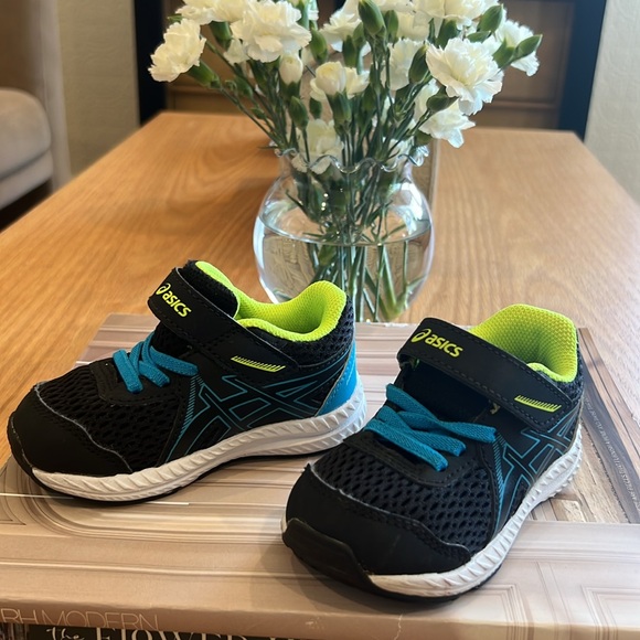 Toddler ASICS - Picture 3 of 5